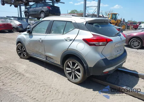 2019 Nissan Kicks S z USA, uszkodzony, nr VIN 3N1CP5CU4KL526399